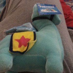 Fortnite loot llama